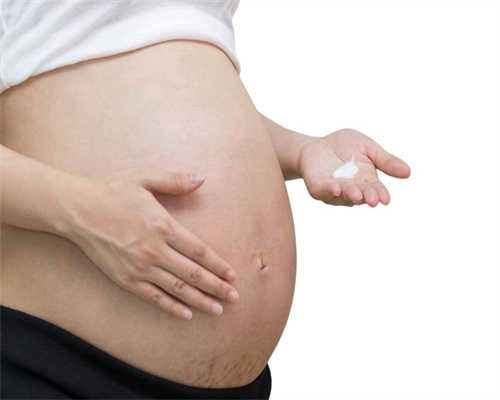 郑州代孕不孕咨询_孕期胎儿踢肚子孕妇不舒服怎